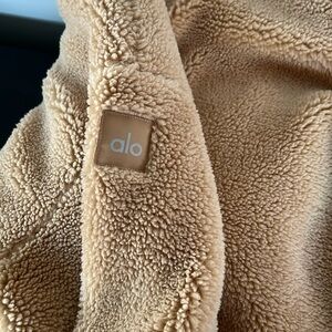 Alo sherpa quarter zip